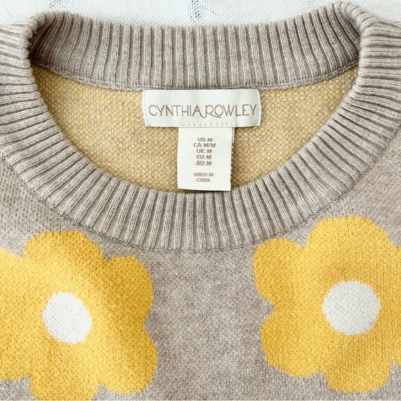 Cynthia Rowley Yellow Poppy Floral Sweater – Greige Crewneck Pullover, Medium - Picture 7 of 12